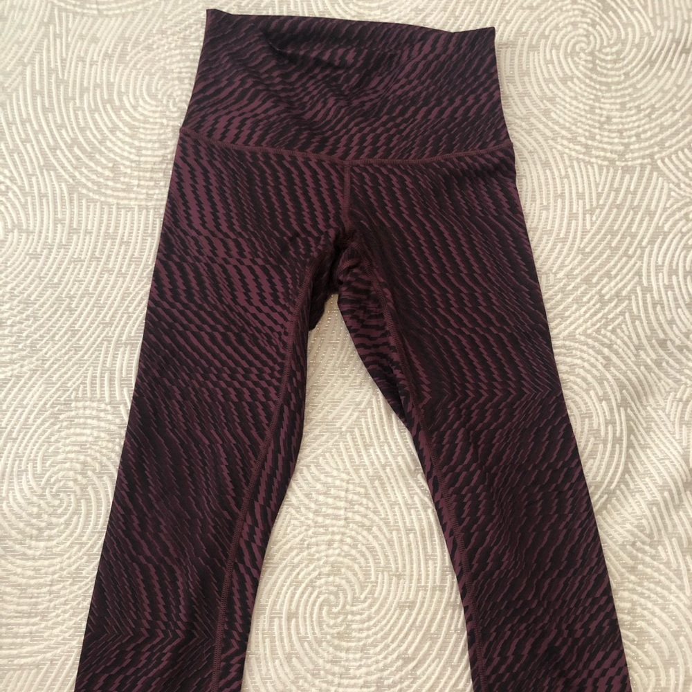 Lululemon Capri Leggings EUC